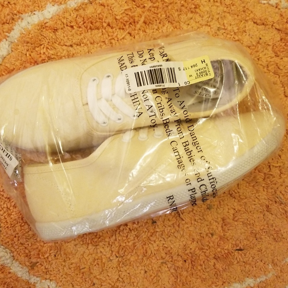 Comfort ease sneakers